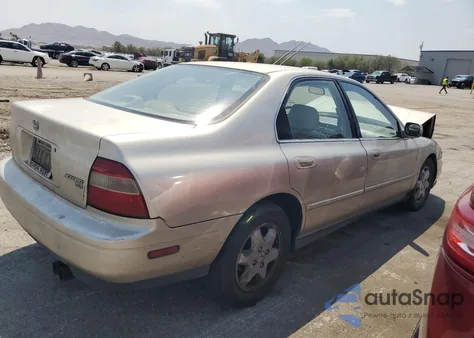 1995 Honda Accord Ex from USA, damaged, VIN 1HGCE6661SA001525